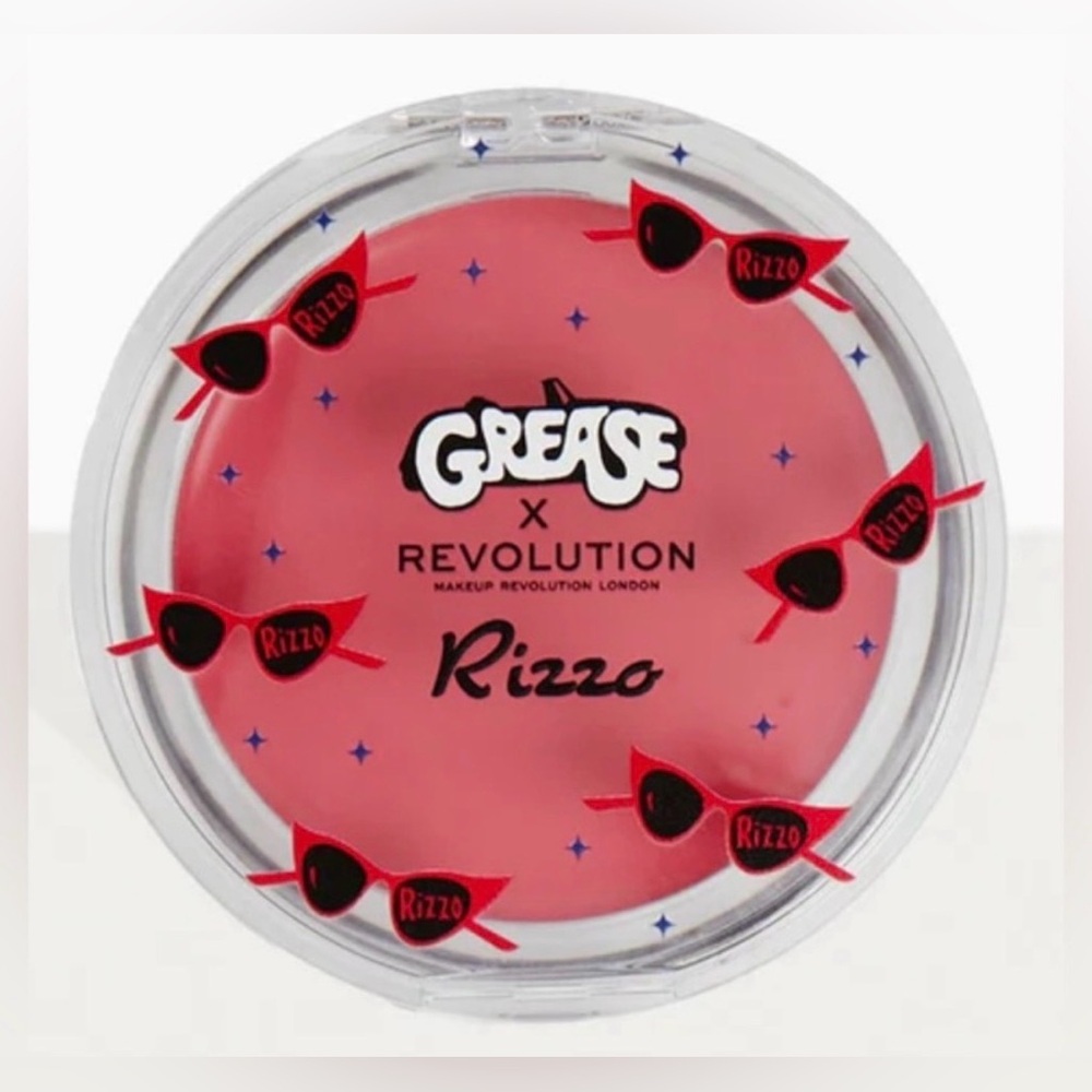 GREASE X REVOLUTION Rosey
Mauve Cream Blusher - RIZZO
